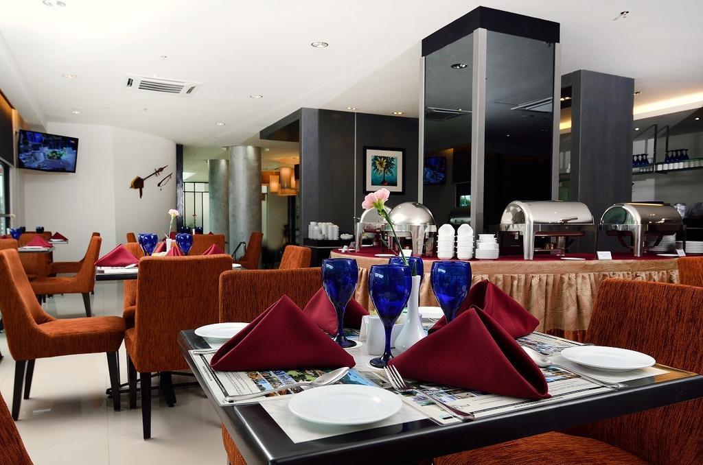 Holiday Villa Hotel y Suites Kota Bharu Exterior foto