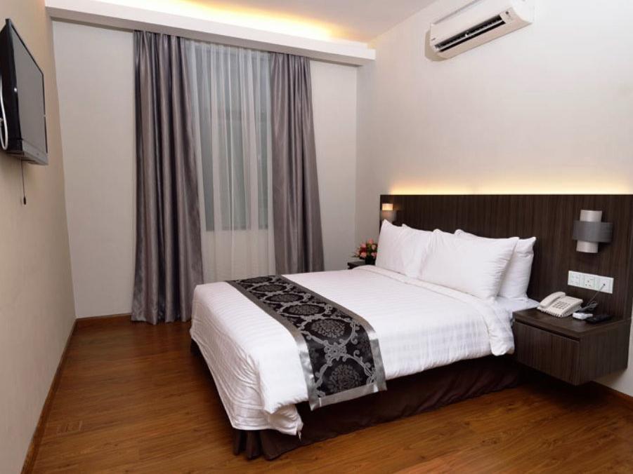 Holiday Villa Hotel y Suites Kota Bharu Exterior foto