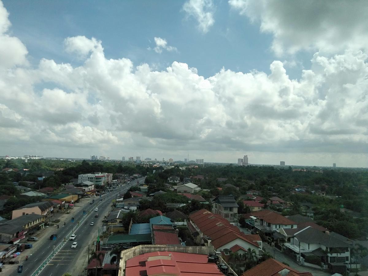 Holiday Villa Hotel y Suites Kota Bharu Exterior foto